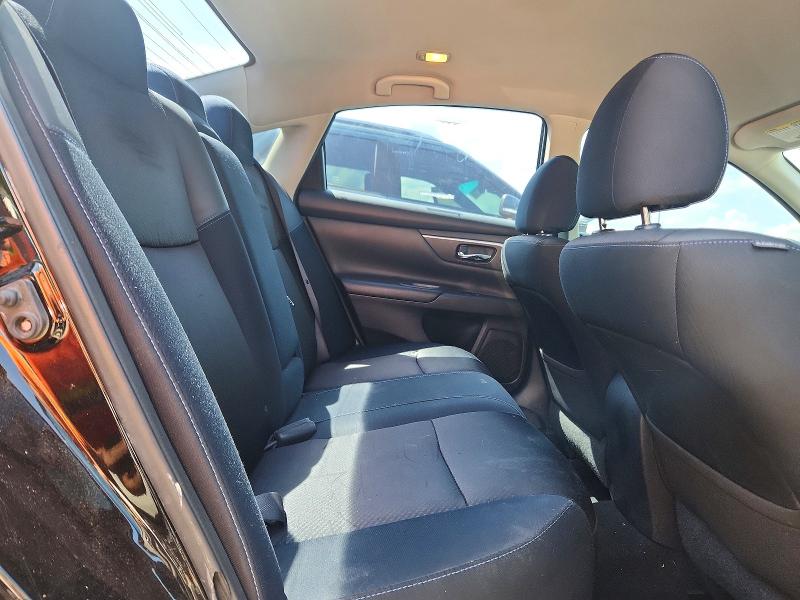 2017 Nissan Altima მანქანა იყიდება აუქციონზე, vin: 1N4AL3AP6HC493417, აუქციონის ნომერი: 67425776