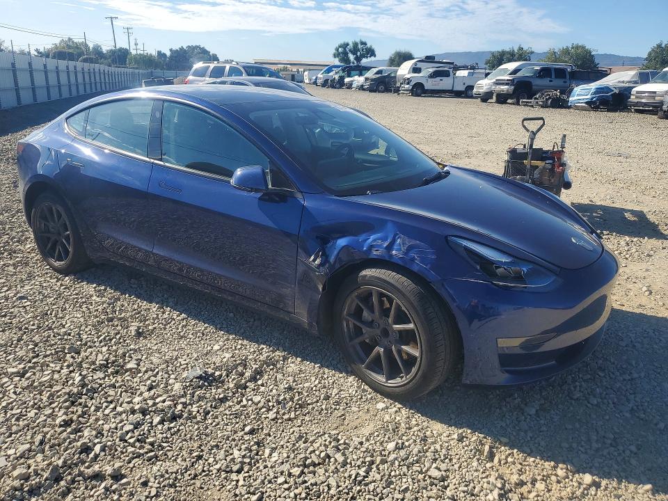 68385136 :رقم المزاد ، 5YJ3E1EAXPF404067 vin ، 2023 Tesla Model 3 مزاد بيع