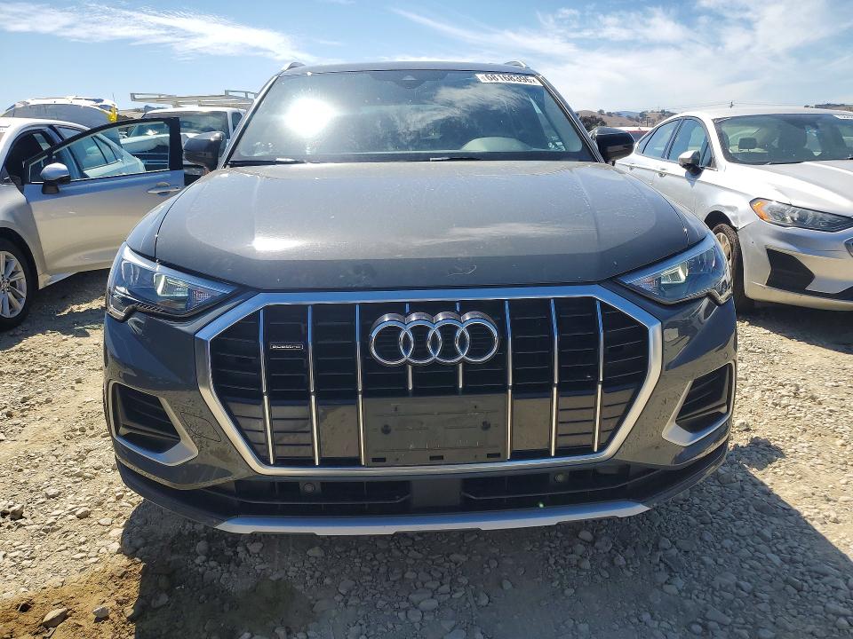 68168396 :رقم المزاد ، WA1AUCF36M1120536 vin ، 2021 Audi Q3 مزاد بيع