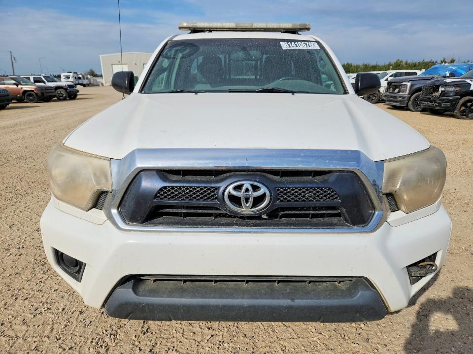 61410676 :رقم المزاد ، 5TFUU4EN5FX111595 vin ، 2015 Toyota Tacoma مزاد بيع