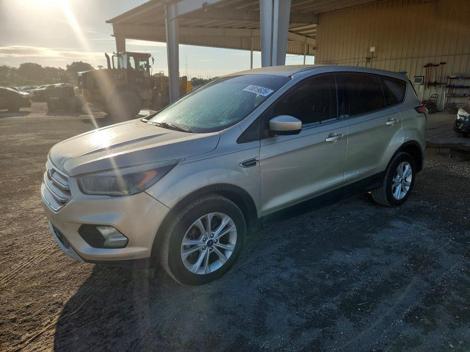 Продаж на аукціоні авто 2017 Ford Escape, vin: 1FMCU0GD8HUB66101, номер лоту: 70819626