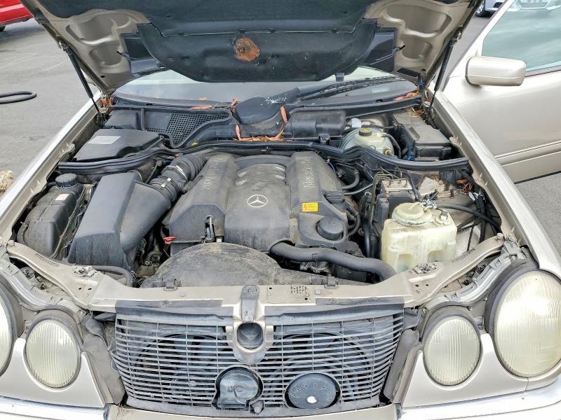 67488146 :رقم المزاد ، WDBJF65F0WA459114 vin ، 1998 Mercedes-benz E مزاد بيع