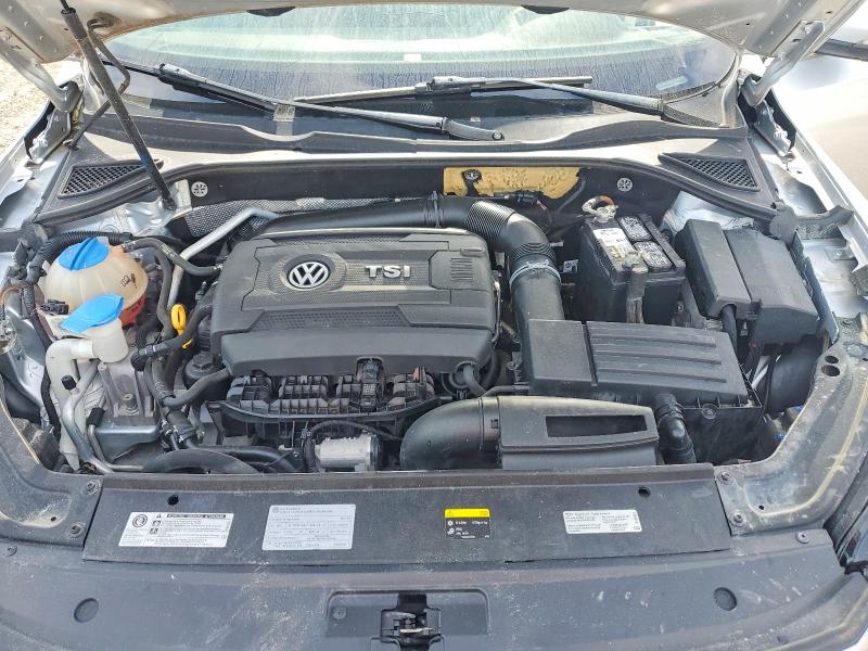 68555236 :رقم المزاد ، 1VWGT7A30HC055093 vin ، 2017 Volkswagen Passat مزاد بيع