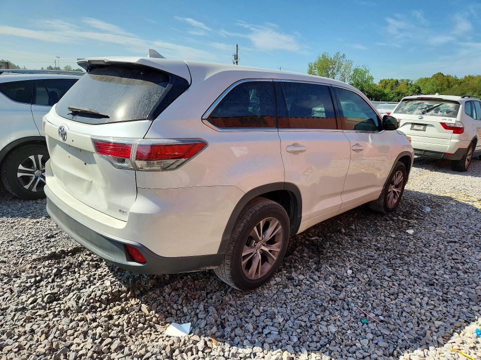 2015 Toyota Highlander მანქანა იყიდება აუქციონზე, vin: 5TDZKRFH1FS073919, აუქციონის ნომერი: 69214476