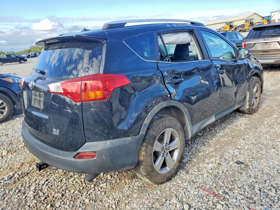 Продаж на аукціоні авто 2015 Toyota Rav4, vin: 2T3RFREV8FW328074, номер лоту: 70122356