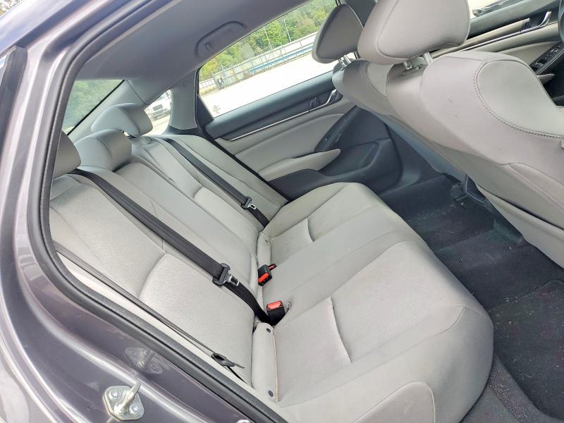 Продаж на аукціоні авто 2018 Honda Accord, vin: 1HGCV3F11JA006631, номер лоту: 71040706