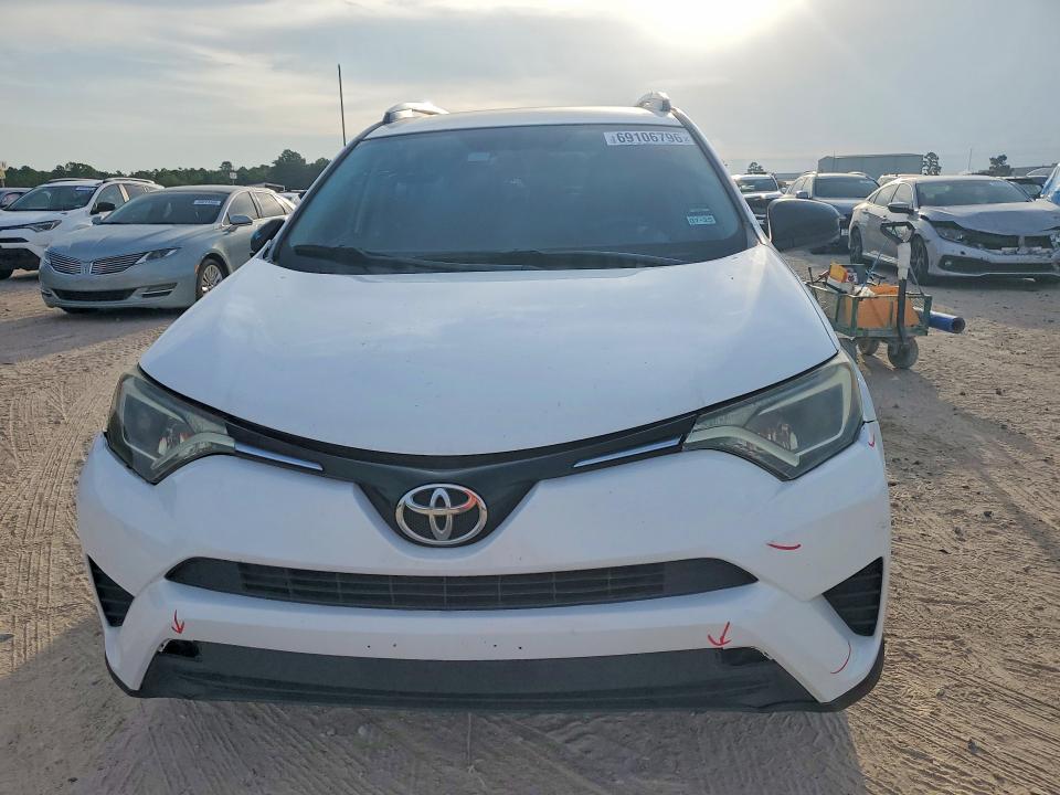 Продажа на аукционе авто 2016 Toyota Rav4, vin: 2T3ZFREV8GW239655, номер лота: 69106796