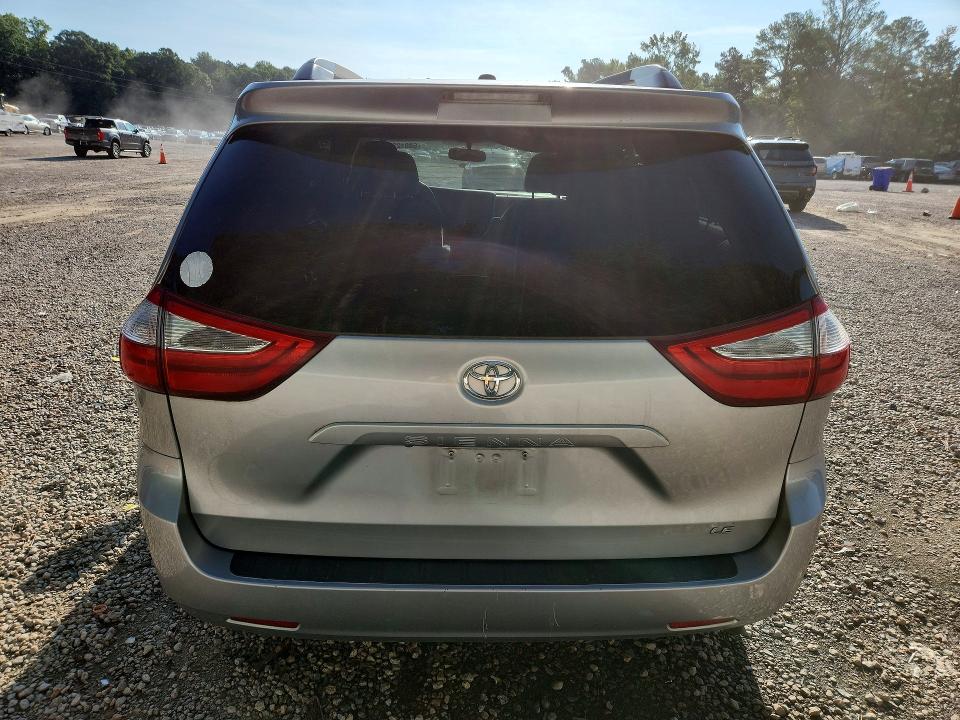 Продаж на аукціоні авто 2015 Toyota Sienna, vin: 5TDKK3DC0FS621642, номер лоту: 68912376