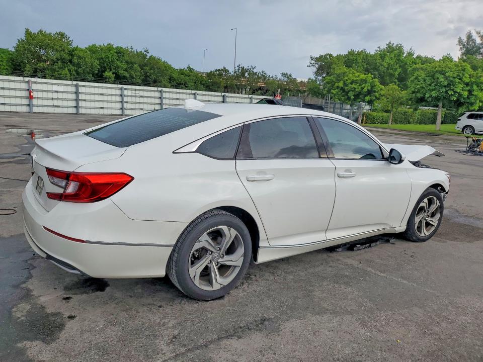 Продаж на аукціоні авто 2018 Honda Accord, vin: 1HGCV1F46JA098849, номер лоту: 69057036