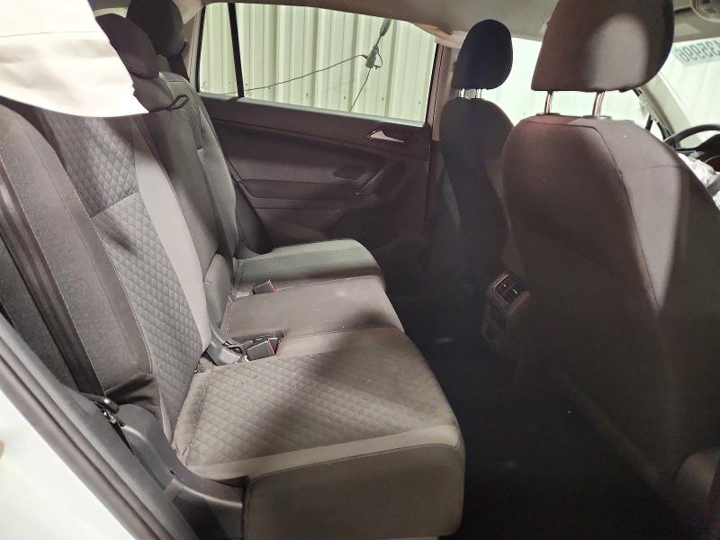 Продаж на аукціоні авто 2018 Volkswagen Tiguan, vin: 3VV0B7AX0JM028251, номер лоту: 69435996