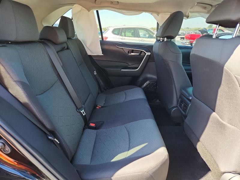 71036376 :رقم المزاد ، 2T3P1RFV8PW402048 vin ، 2023 Toyota Rav4 مزاد بيع