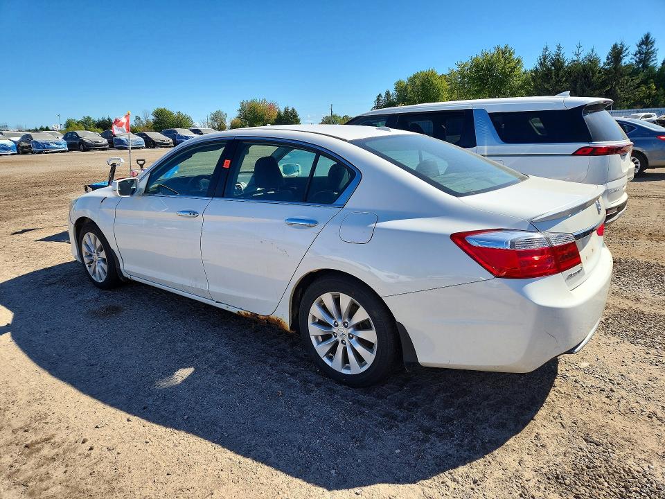 70021146 :رقم المزاد ، 1HGCR2F82EA807733 vin ، 2014 Honda Accord مزاد بيع