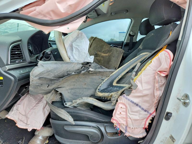 2018 Hyundai Elantra მანქანა იყიდება აუქციონზე, vin: 5NPD84LFXJH253820, აუქციონის ნომერი: 67682616