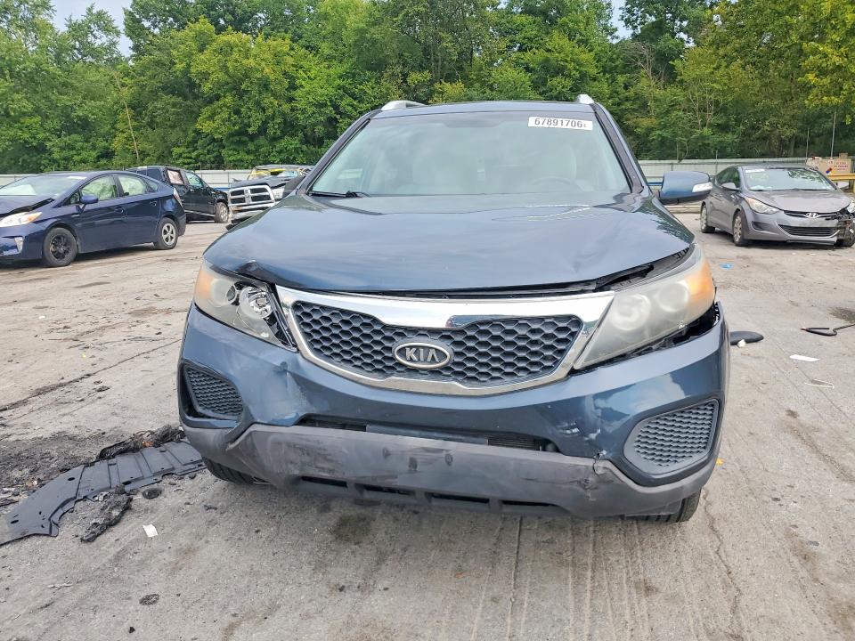 2011 Kia Sorento მანქანა იყიდება აუქციონზე, vin: 5XYKTDA27BG100214, აუქციონის ნომერი: 67891706