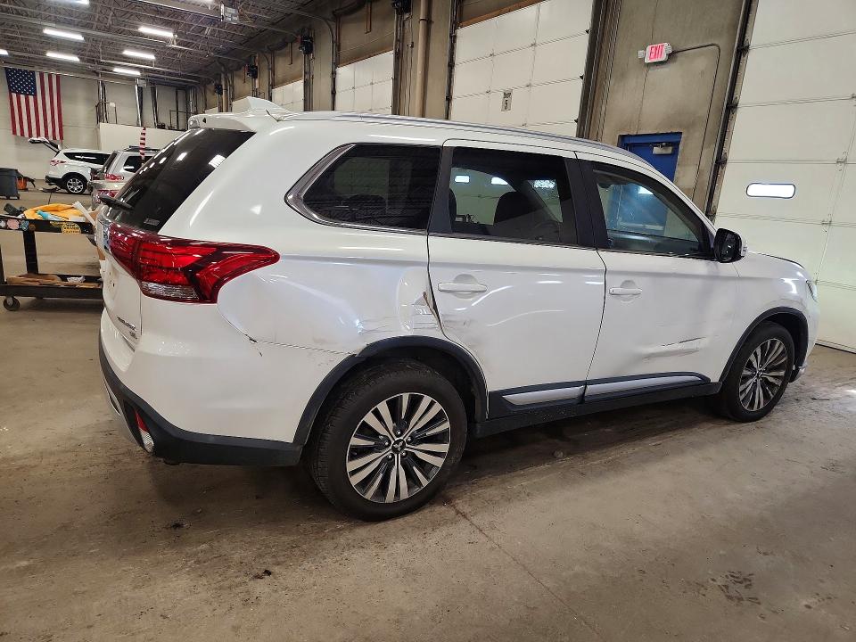 69109926 :رقم المزاد ، JA4AZ3A35KZ022671 vin ، 2019 Mitsubishi Outlander مزاد بيع