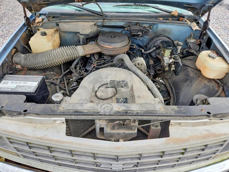70979556 :رقم المزاد ، 1GCFC24Z1JZ330569 vin ، 1988 Chevrolet Gmt-400 مزاد بيع