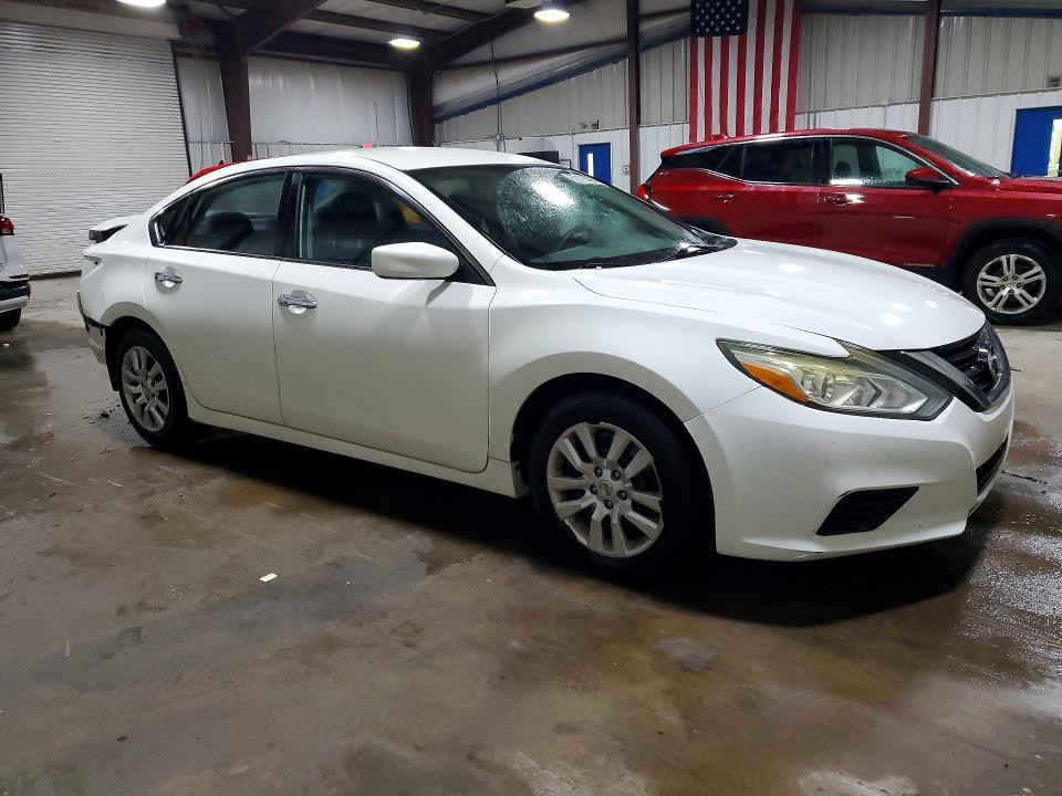 Продаж на аукціоні авто 2018 Nissan Altima, vin: 1N4AL3AP3JC159688, номер лоту: 69112466