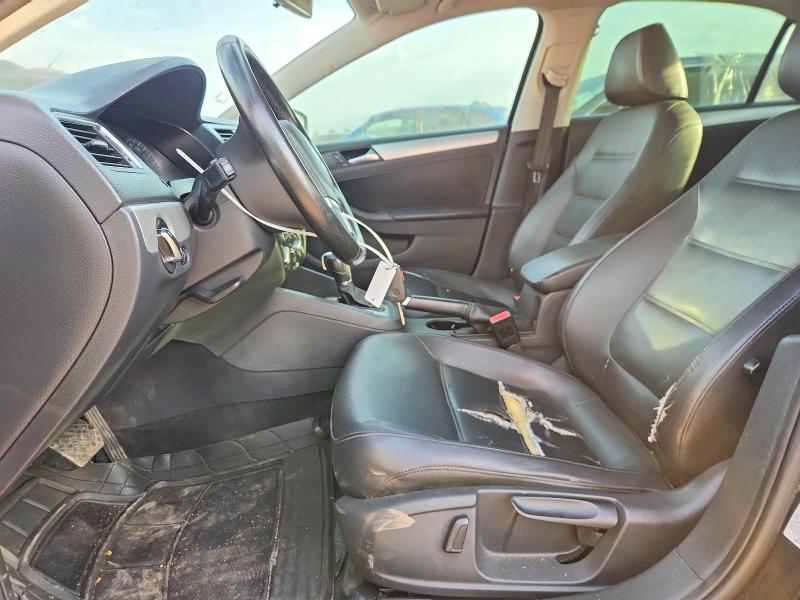 67775816 :رقم المزاد ، 3VWDP7AJ0DM450874 vin ، 2013 Volkswagen Jetta مزاد بيع