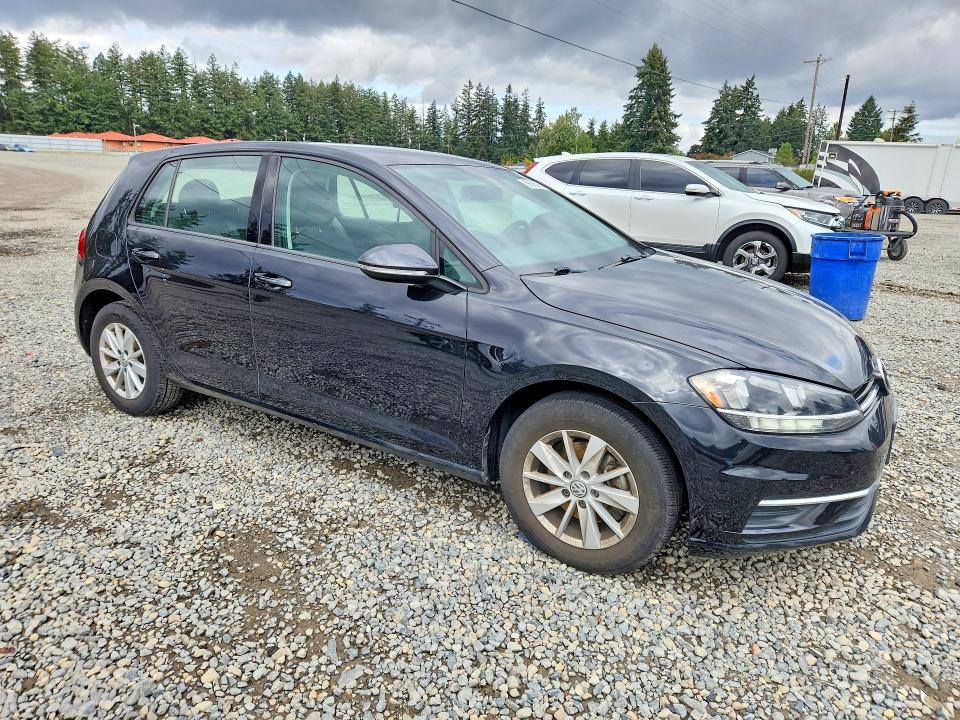 68606366 :رقم المزاد ، 3VWG17AU4JM251816 vin ، 2018 Volkswagen Golf مزاد بيع
