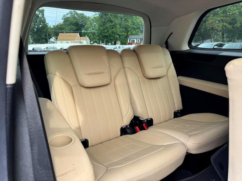 71443146 :رقم المزاد ، 4JGDF6EE7JB003048 vin ، 2018 Mercedes-benz Gls مزاد بيع