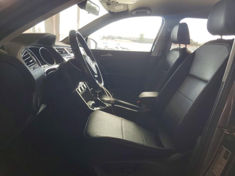 Продажа на аукционе авто 2018 Volkswagen Tiguan, vin: 3VV2B7AX5JM197903, номер лота: 70513146