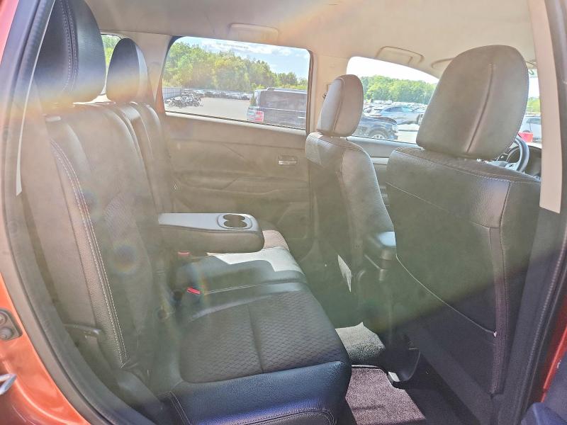 2015 Mitsubishi Outlander მანქანა იყიდება აუქციონზე, vin: JA4AZ3A31FZ007266, აუქციონის ნომერი: 68841616