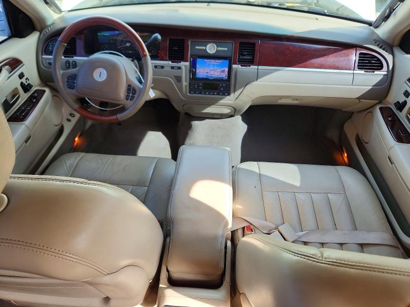 Aukcja sprzedaży 2003 Lincoln Town Car, vin: 1LNHM82W43Y661295, numer aukcji: 69160926