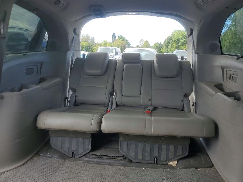 70001986 :رقم المزاد ، 5FNRL5H92BB105061 vin ، 2011 Honda Odyssey مزاد بيع