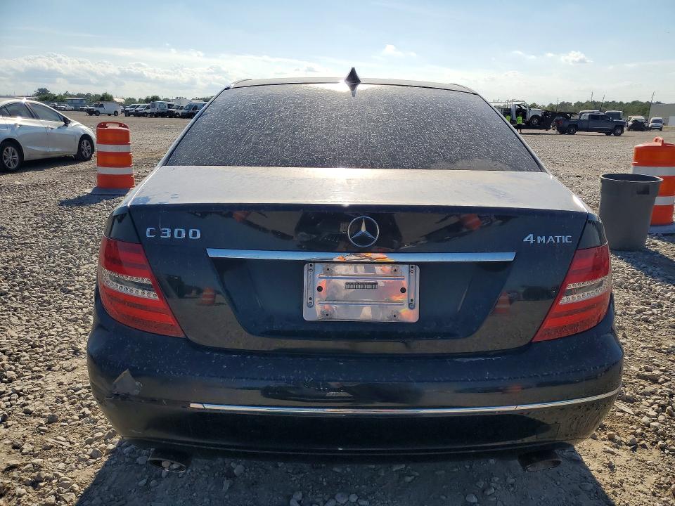 Продаж на аукціоні авто 2012 Mercedes-benz C, vin: WDDGF8BBXCA655636, номер лоту: 70739636