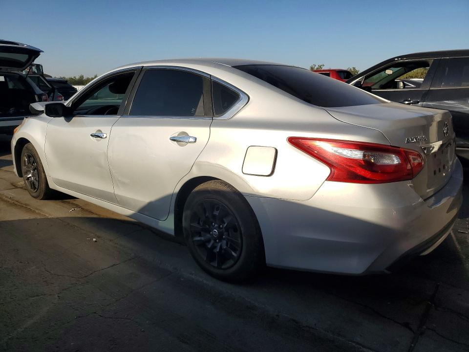 Продажа на аукционе авто 2016 Nissan Altima, vin: 1N4AL3AP0GC217104, номер лота: 70309886