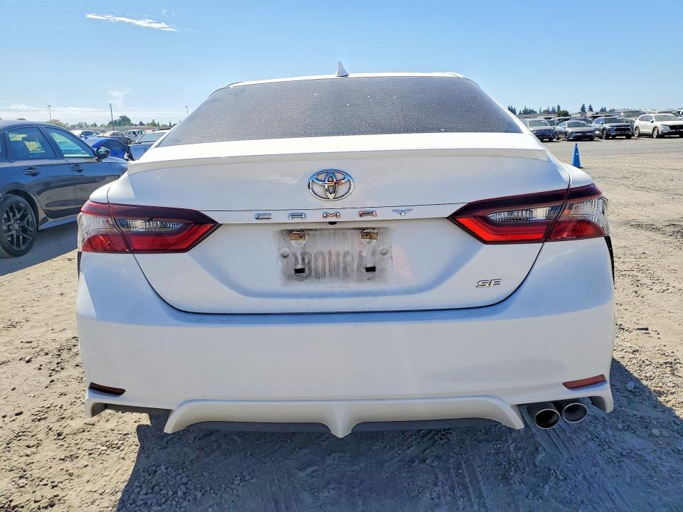 2022 Toyota Camry მანქანა იყიდება აუქციონზე, vin: 4T1G11AK4NU054611, აუქციონის ნომერი: 68445406