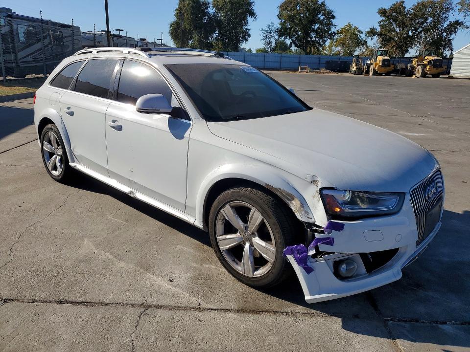 Продажа на аукционе авто 2014 Audi A4 Allroad, vin: WA1UFAFL6EA155624, номер лота: 66045946