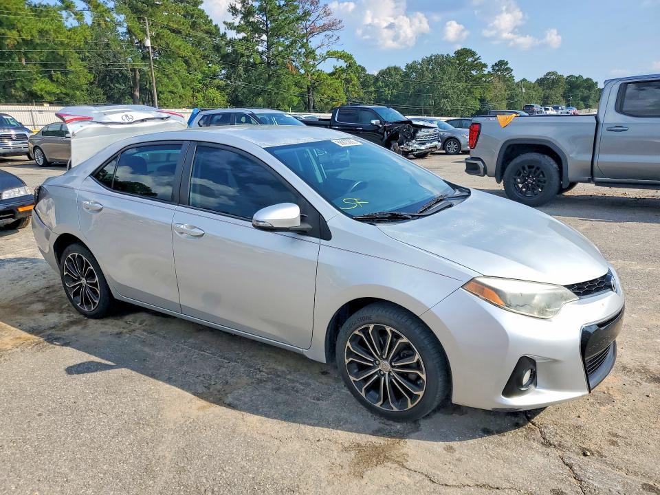 68823866 :رقم المزاد ، 5YFBURHE5FP226891 vin ، 2015 Toyota Corolla مزاد بيع