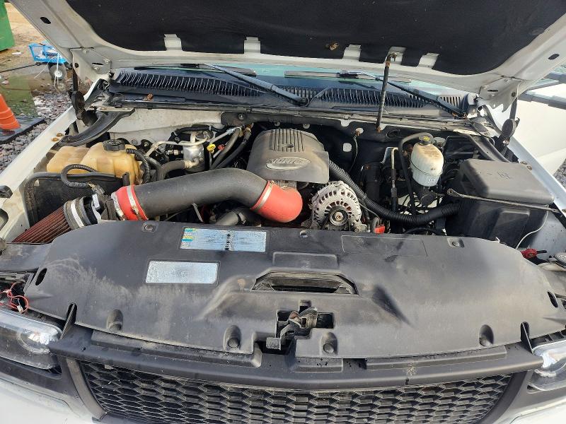 68831956 :رقم المزاد ، 3GNGK26U05G193503 vin ، 2005 Chevrolet Suburban مزاد بيع