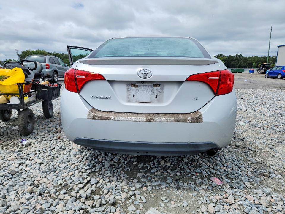 2017 Toyota Corolla მანქანა იყიდება აუქციონზე, vin: 5YFBURHE1HP576859, აუქციონის ნომერი: 70342076