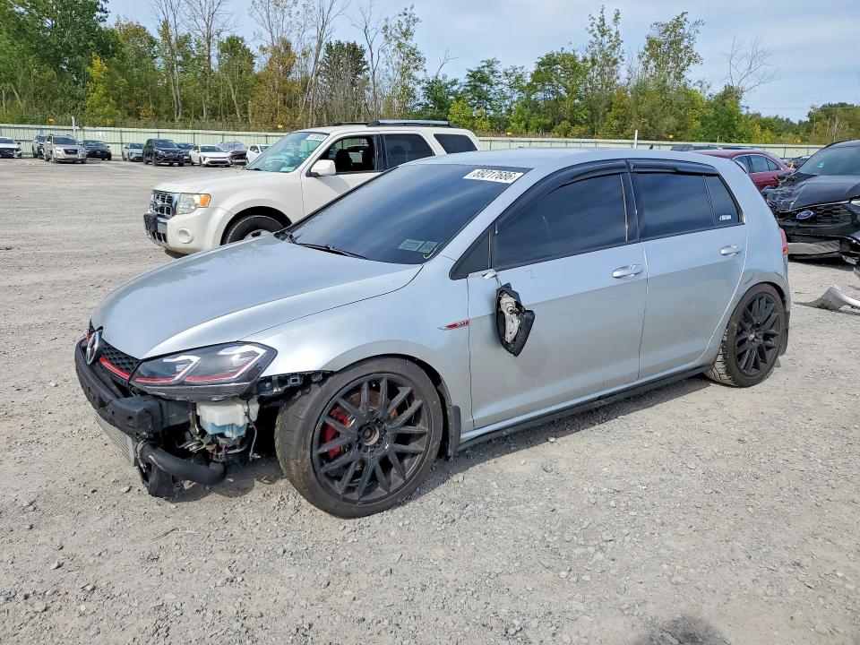 Auction sale of the 2016 Volkswagen Gti, vin: 3VW4T7AU1GM028610, lot number: 69217686