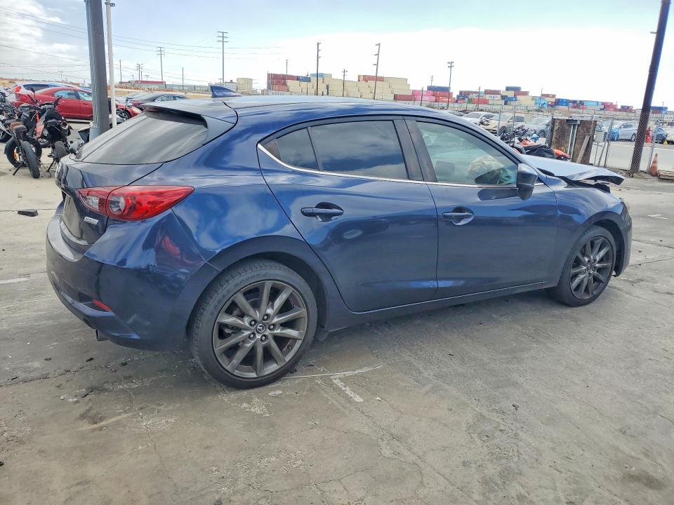 Aukcja sprzedaży 2018 Mazda 3, vin: 3MZBN1L34JM276473, numer aukcji: 69009666