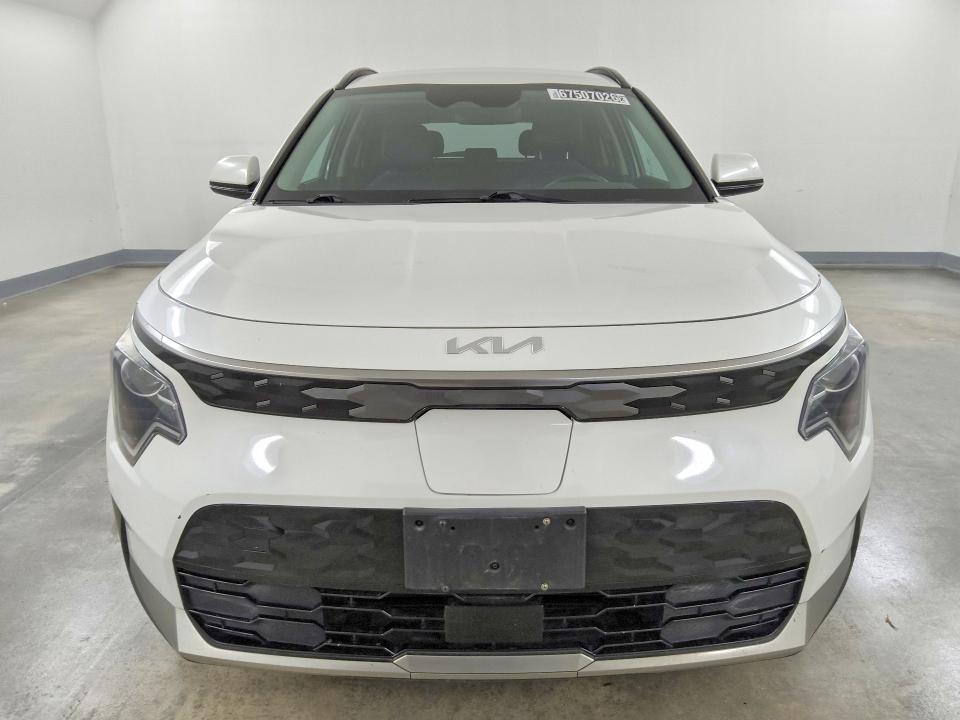 Продаж на аукціоні авто 2023 Kia Niro, vin: KNDCR3L14P5034254, номер лоту: 67507026
