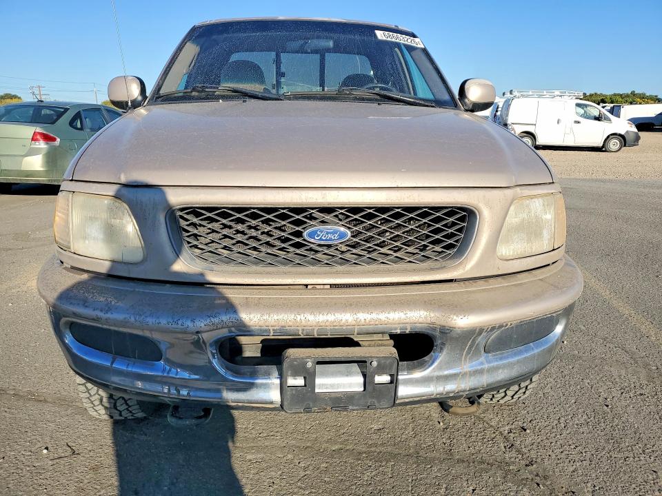 68663226 :رقم المزاد ، 1FTDX18W5VKC39163 vin ، 1997 Ford F150 مزاد بيع