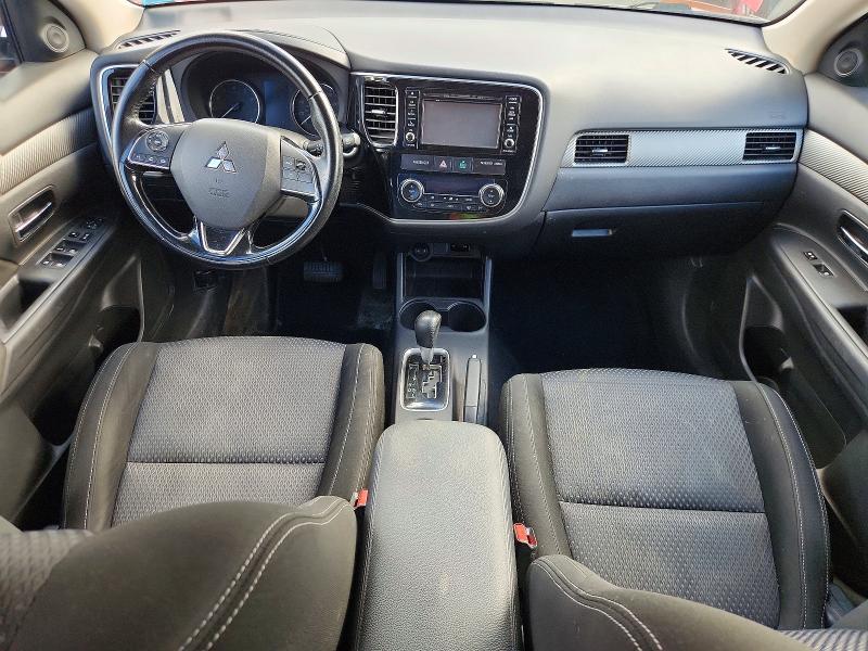 Продаж на аукціоні авто 2016 Mitsubishi Outlander, vin: JA4AZ3A32GZ004684, номер лоту: 70241386