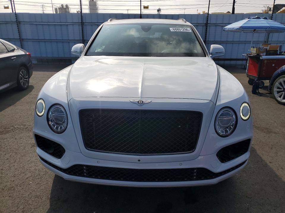 68801296 :رقم المزاد ، SJAAM2ZV8KC027436         vin ، 2019 Bentley Bentayga مزاد بيع