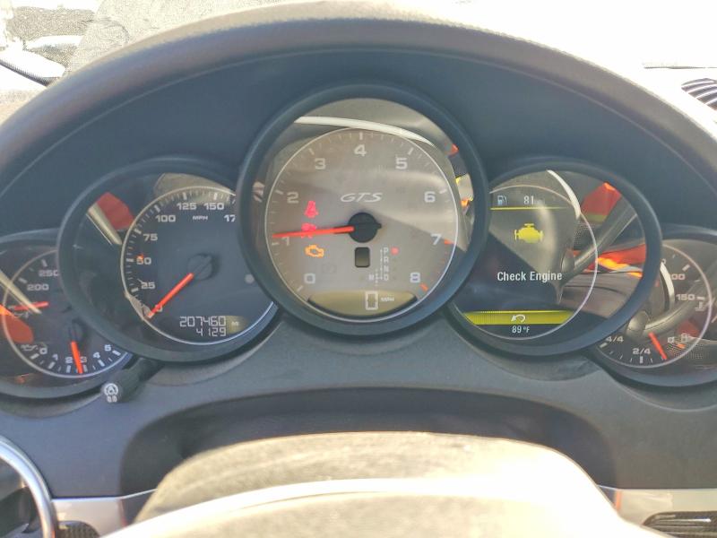 70299706 :رقم المزاد ، WP1AD2A25ELA74328 vin ، 2014 Porsche Cayenne مزاد بيع