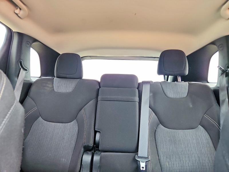 67092066 :رقم المزاد ، 1C4PJMCS7FW709238 vin ، 2015 Jeep Cherokee مزاد بيع