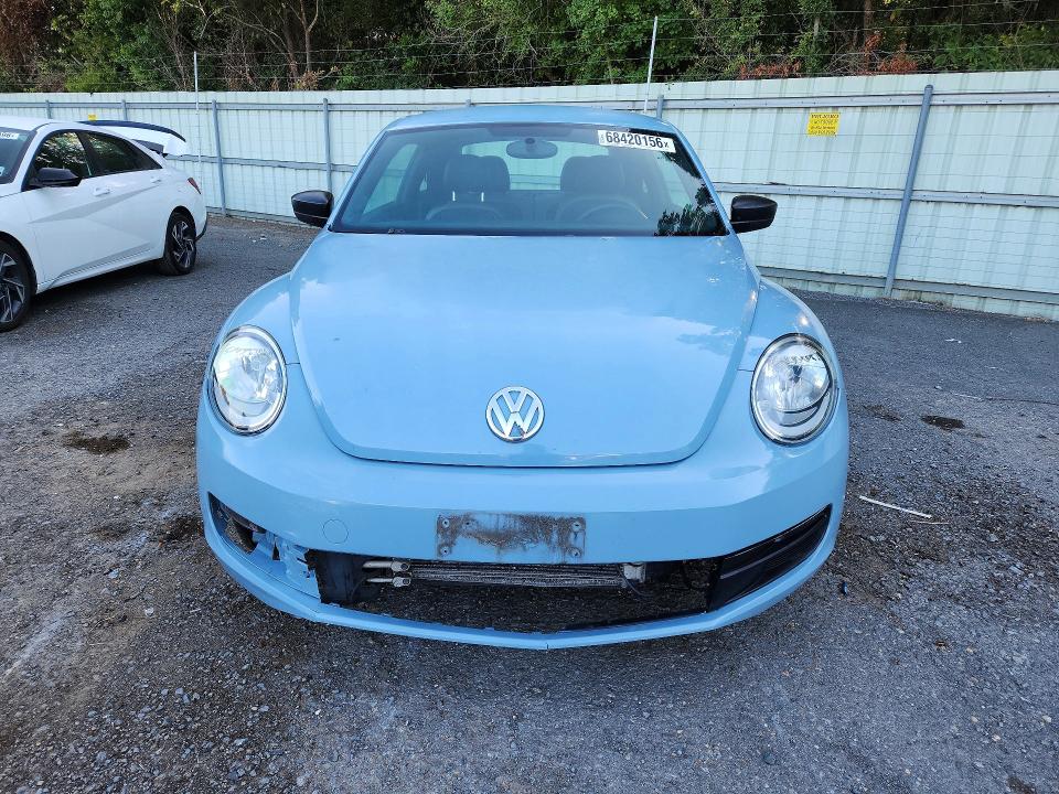2015 Volkswagen Beetle მანქანა იყიდება აუქციონზე, vin: 3VWF17AT9FM640462        , აუქციონის ნომერი: 68420156