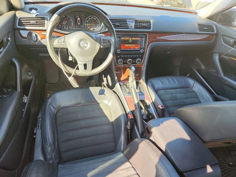 68974526 :رقم المزاد ، 1VWCM7A38DC078238 vin ، 2013 Volkswagen Passat مزاد بيع