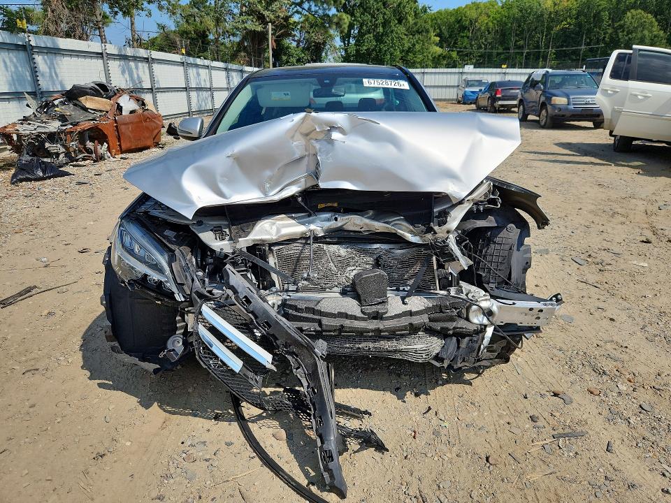 67528726 :رقم المزاد ، W1KWF8EB0MR611767 vin ، 2021 Mercedes-benz C مزاد بيع