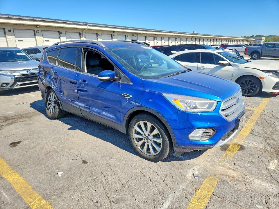 Продаж на аукціоні авто 2017 Ford Escape, vin: 1FMCU0JD8HUE91338, номер лоту: 70802456
