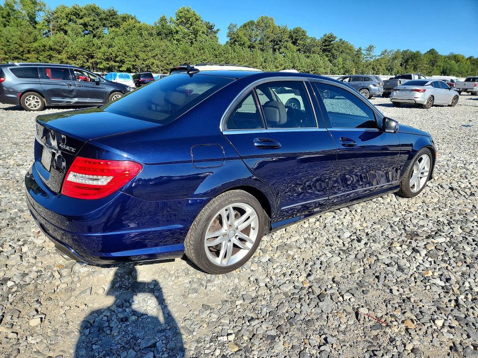 68136346 :رقم المزاد ، WDDGF8AB9DR245592 vin ، 2013 Mercedes-benz C مزاد بيع