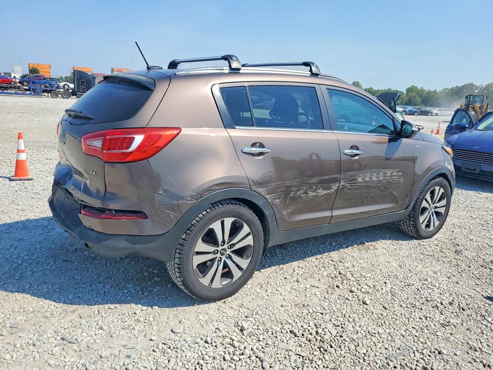 66484616 :رقم المزاد ، KNDPCCA23B7086910 vin ، 2011 Kia Sportage مزاد بيع