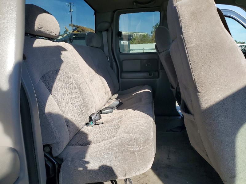 70517956 :رقم المزاد ، 1GCEC19T4YZ283039 vin ، 2000 Chevrolet Silverado مزاد بيع